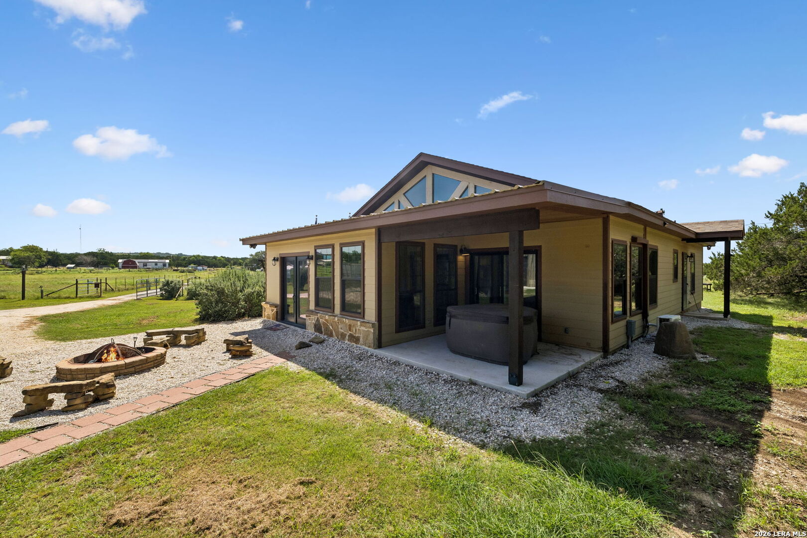 1355 Broad Oak Drive Bandera TX 78003
