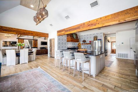 871 Chimney Valley Road Blanco TX 78606