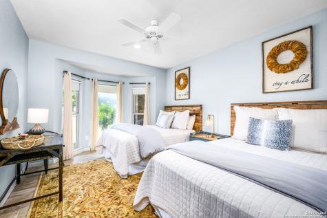 871 Chimney Valley Road Blanco TX 78606