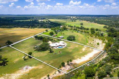 871 Chimney Valley Road Blanco TX 78606