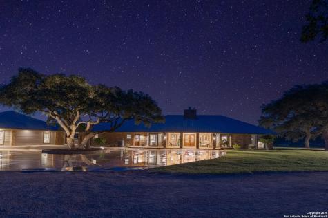 871 Chimney Valley Road Blanco TX 78606
