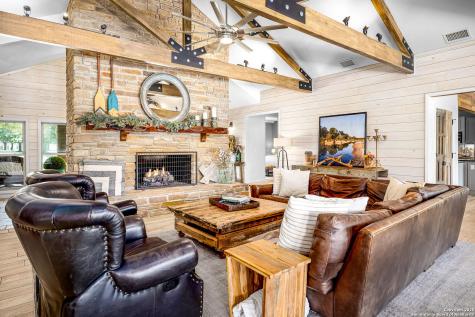 871 Chimney Valley Road Blanco TX 78606