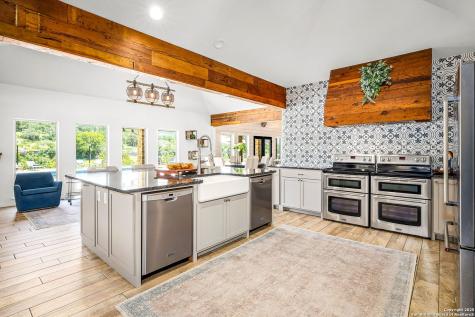 871 Chimney Valley Road Blanco TX 78606