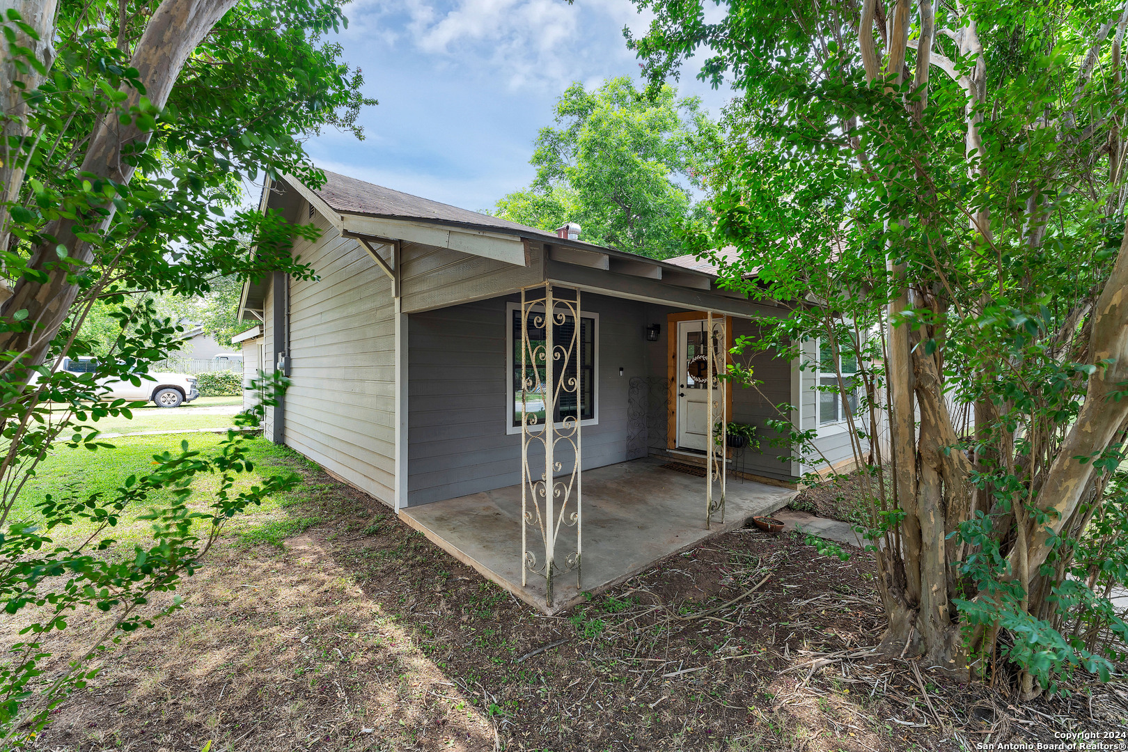 303 S 8th Street Stockdale TX 78160
