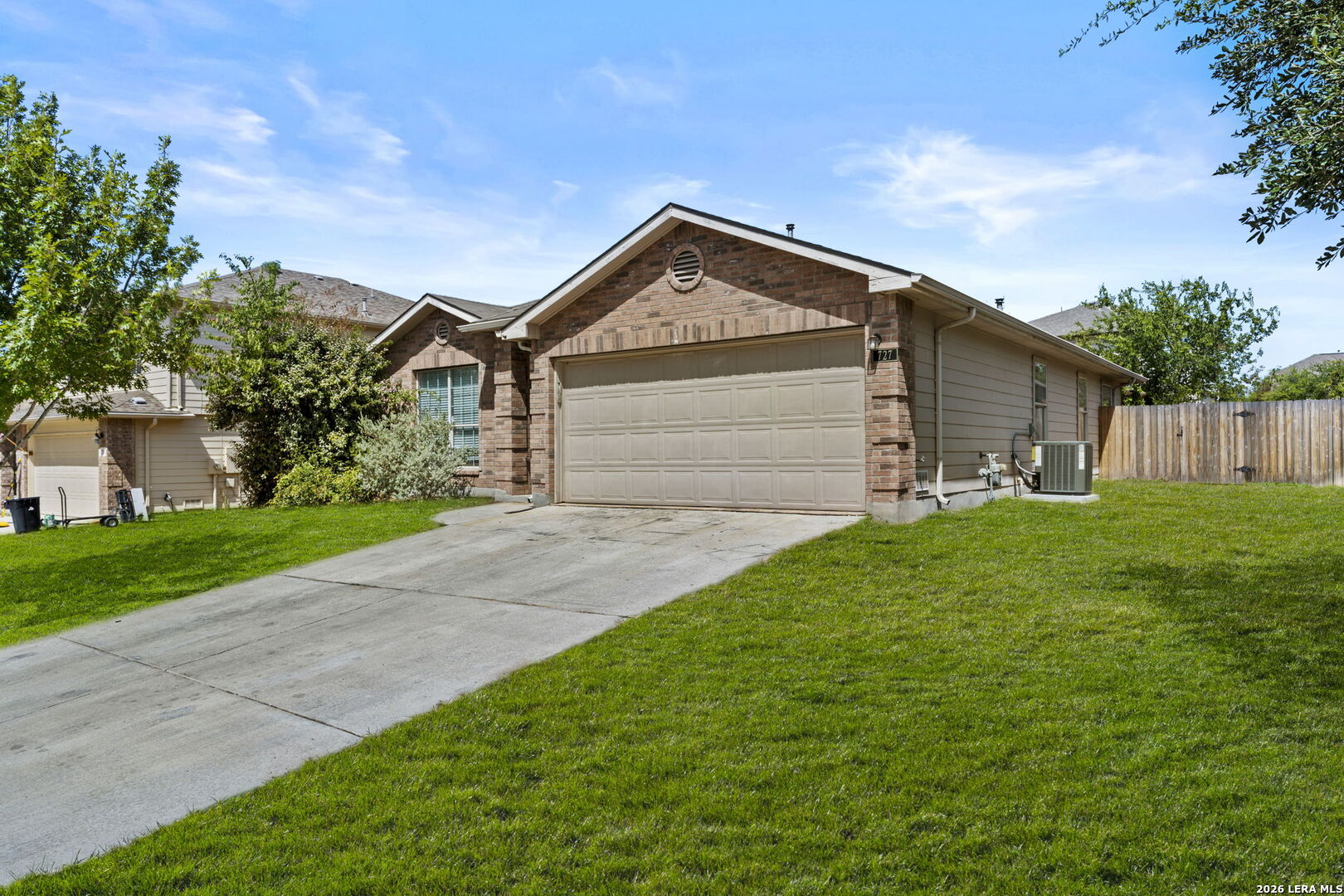 727 Eagles Glen Schertz TX 78108