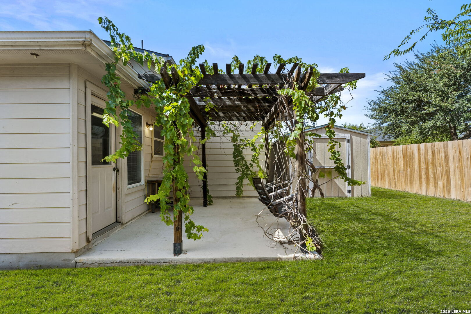 727 Eagles Glen Schertz TX 78108