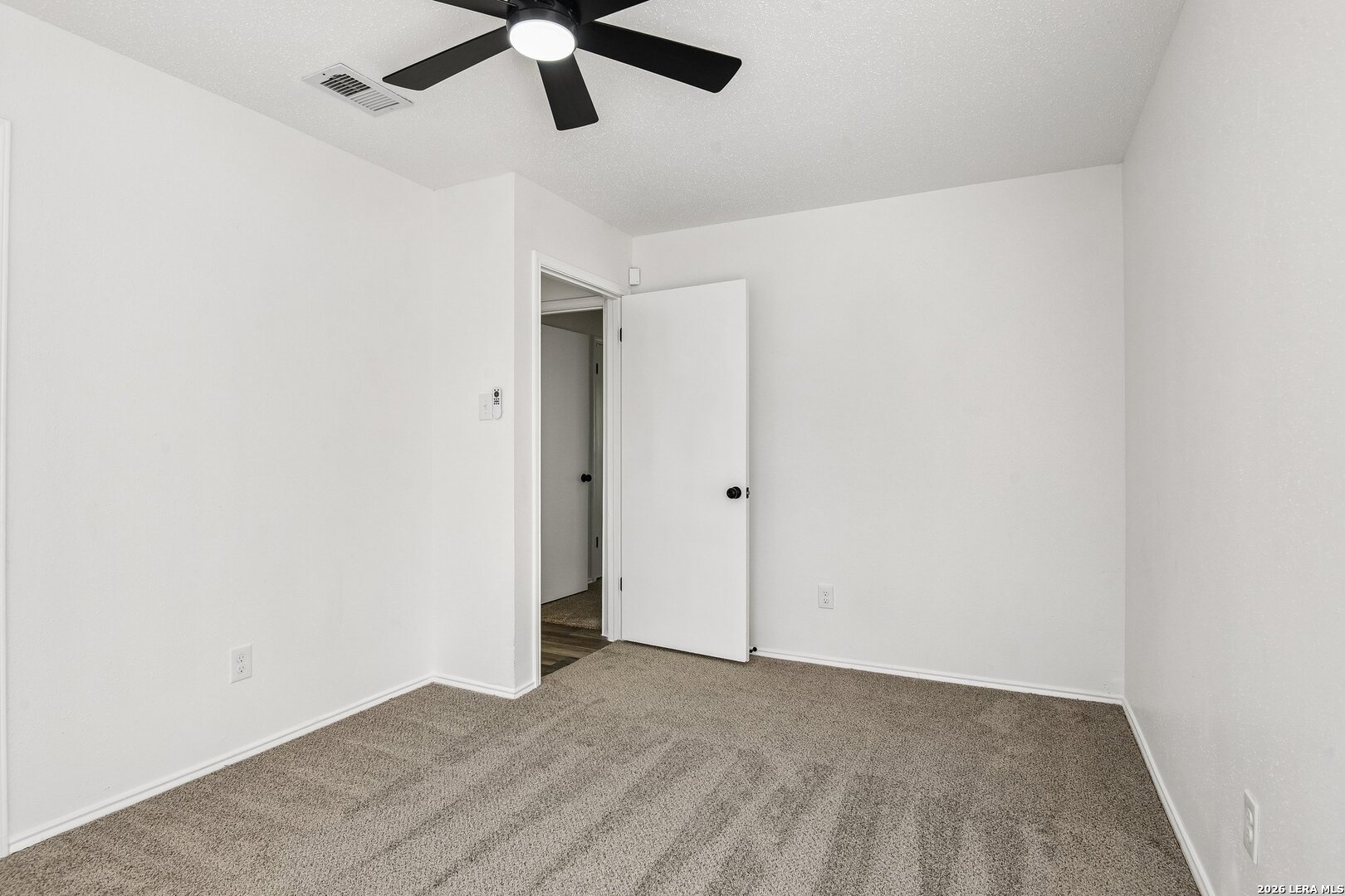 7604 Forest Moon Live Oak TX 78233