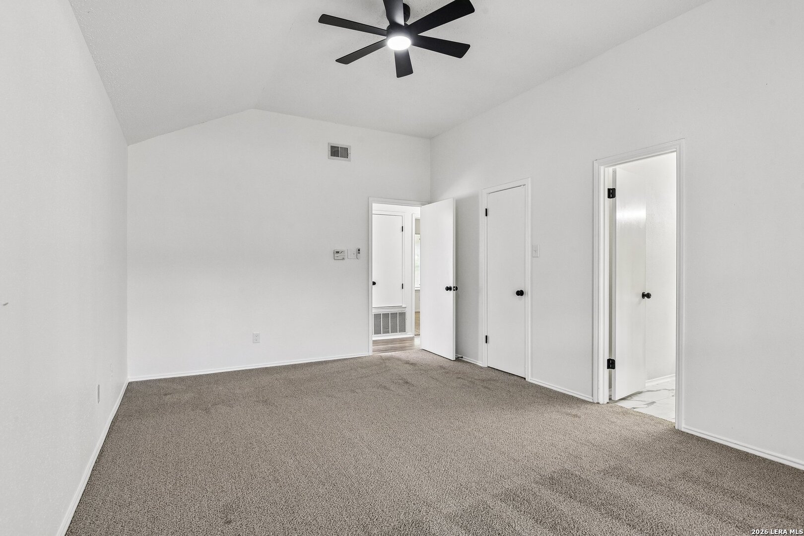 7604 Forest Moon Live Oak TX 78233