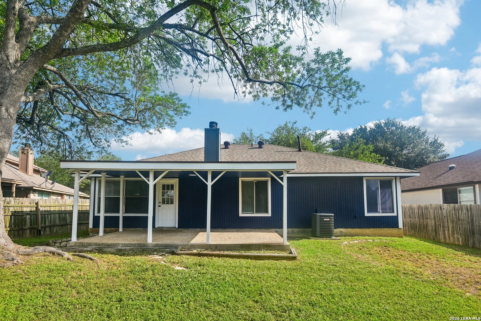 7604 Forest Moon Live Oak TX 78233