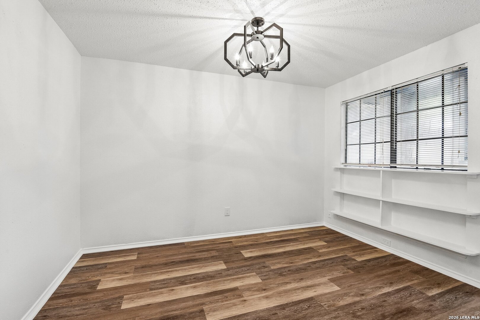 7604 Forest Moon Live Oak TX 78233