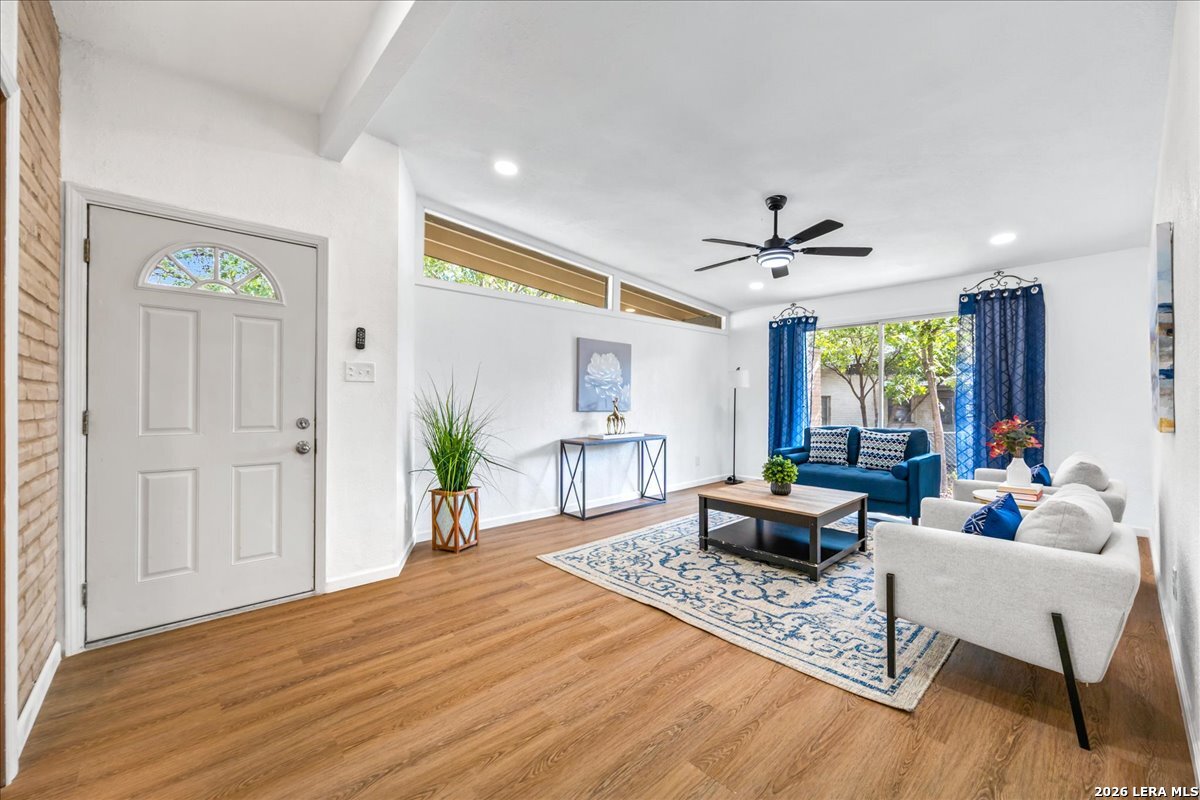 8304 Laurelhurst Drive San Antonio TX 78209