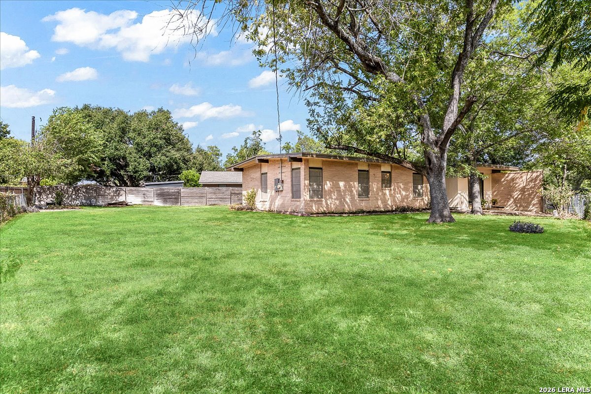 8304 Laurelhurst Drive San Antonio TX 78209