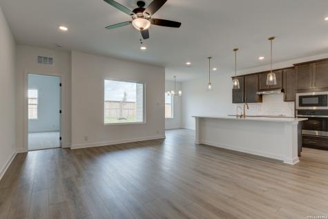 119 Peeps Court Adkins TX 78101