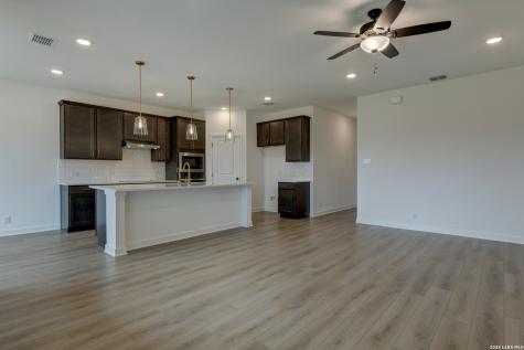 119 Peeps Court Adkins TX 78101