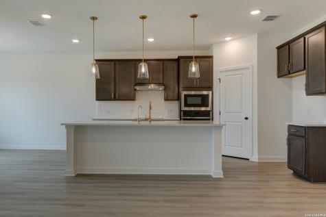 119 Peeps Court Adkins TX 78101
