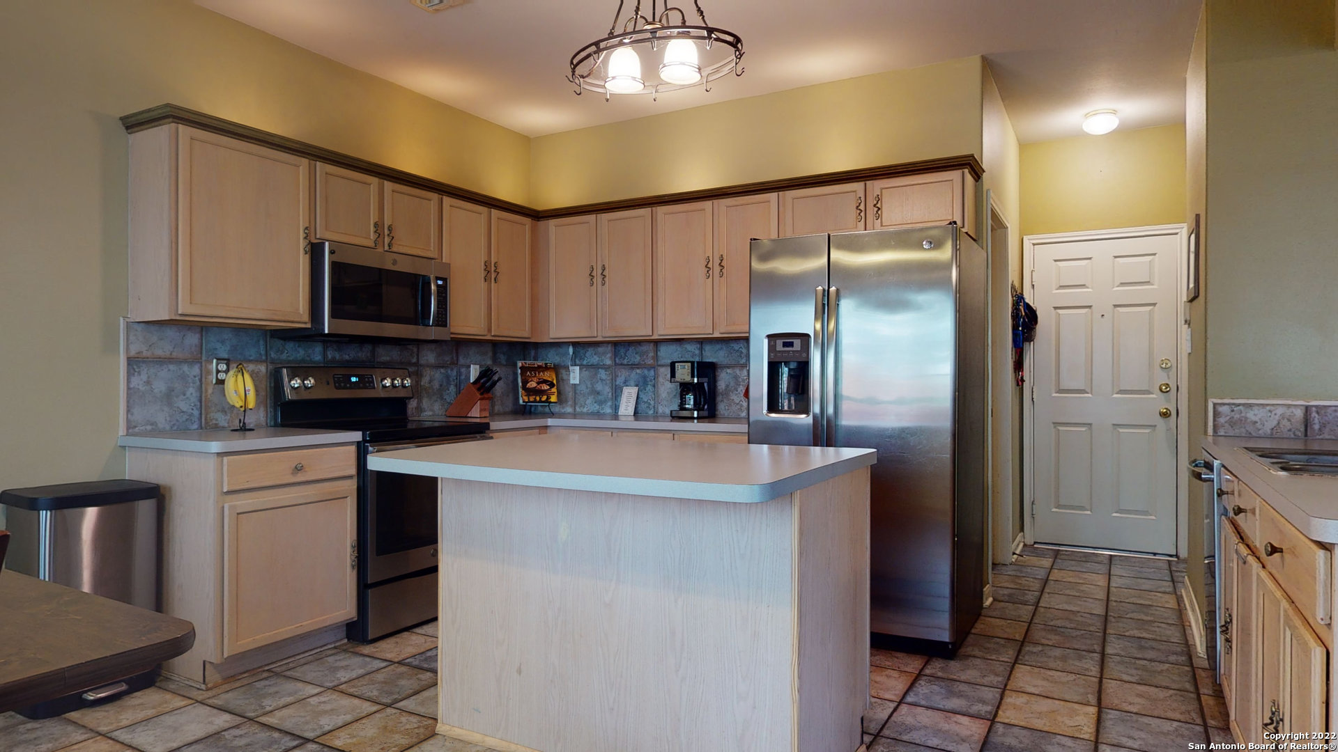 18 Andover Creek Drive San Antonio TX 78254