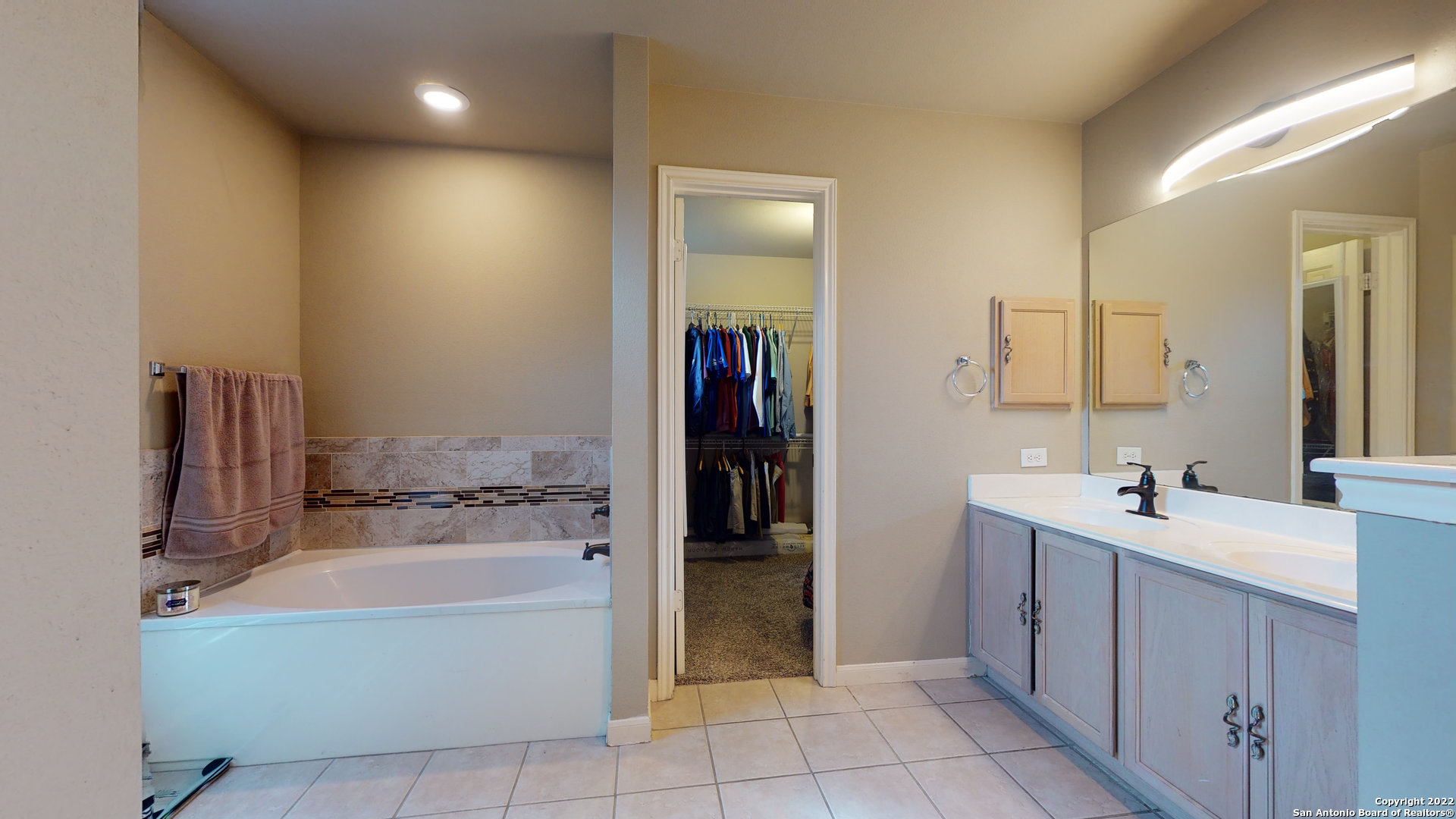 18 Andover Creek Drive San Antonio TX 78254