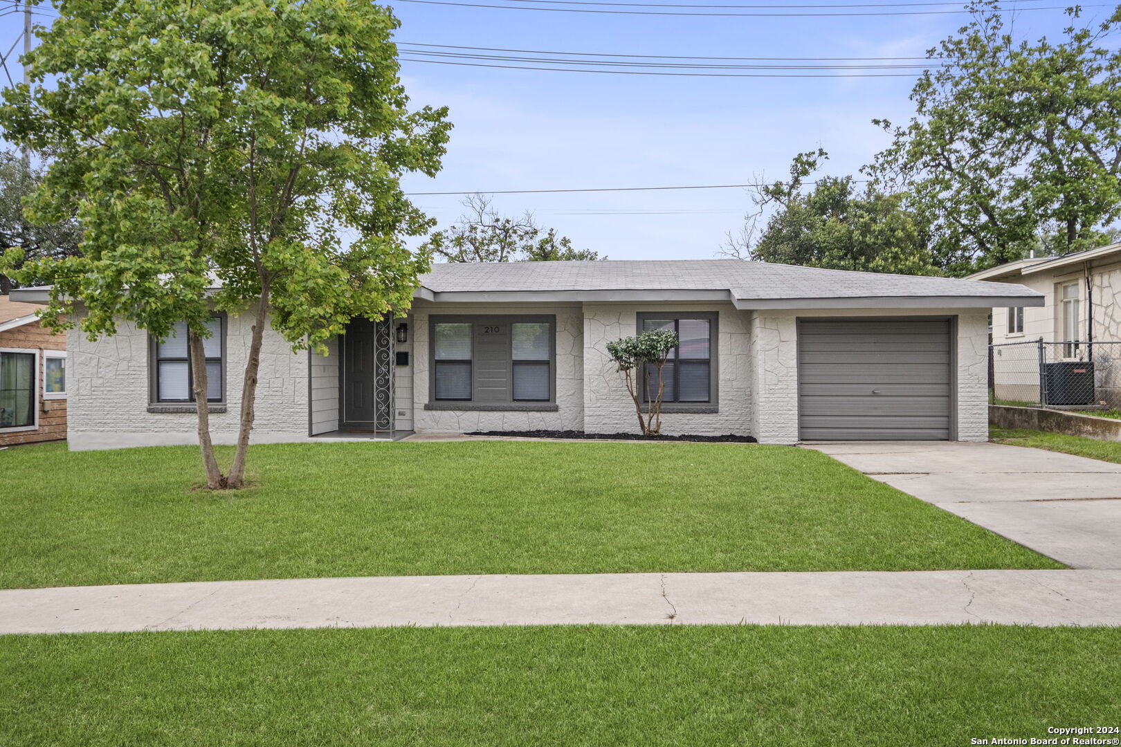 210 Eland Drive San Antonio TX 78213