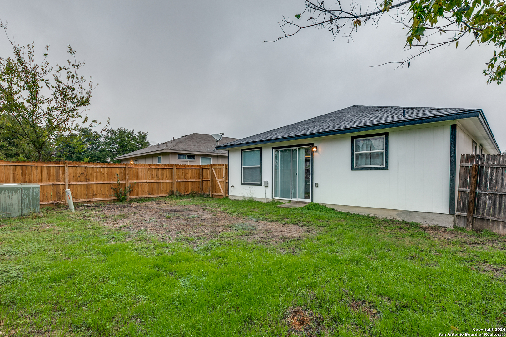 6807 Cougar Cliff San Antonio TX 78242