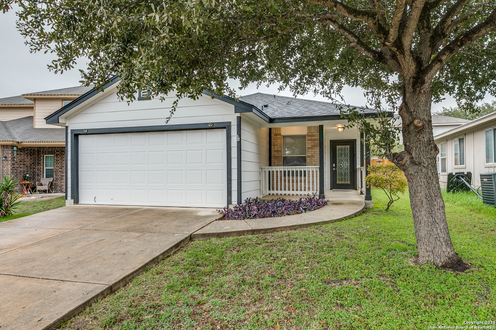 6807 Cougar Cliff San Antonio TX 78242