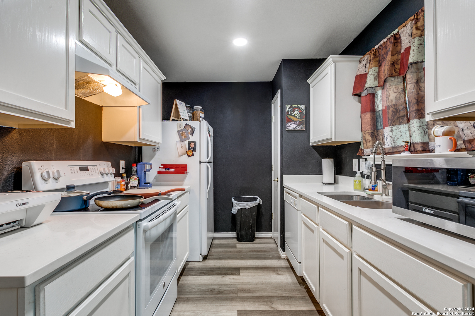 6807 Cougar Cliff San Antonio TX 78242