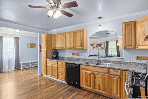 904 State Highway 173 Bandera TX 78003