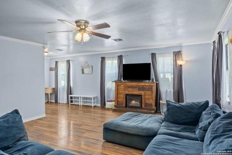 904 State Highway 173 Bandera TX 78003