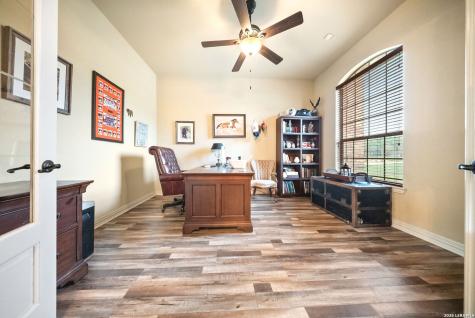 19003 Seminole Pass Garden Ridge TX 78266