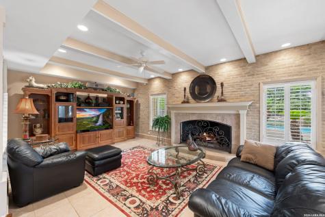 207 E Sunset Road San Antonio TX 78209
