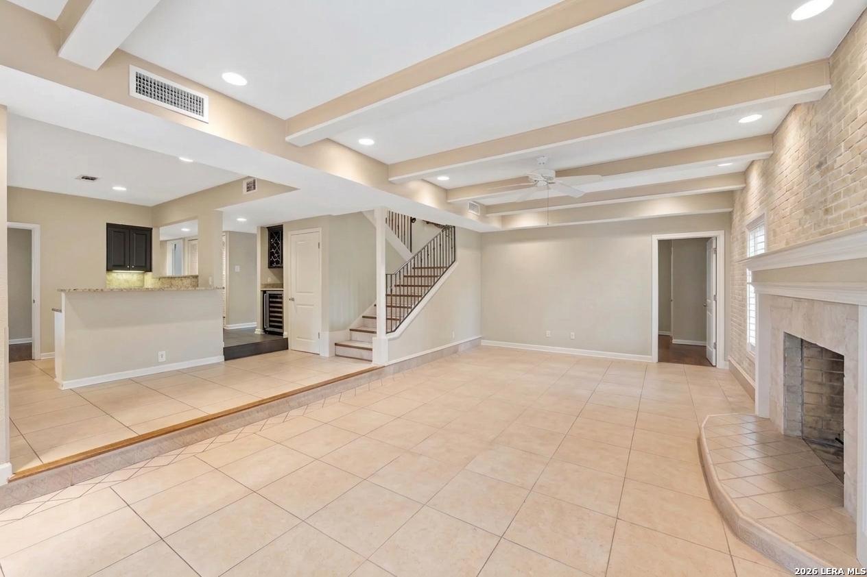 207 E Sunset Road San Antonio TX 78209