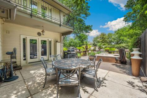 207 E Sunset Road San Antonio TX 78209