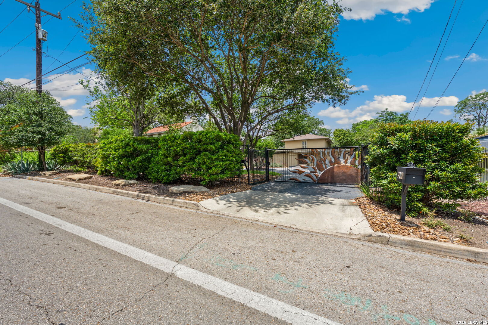 207 E Sunset Road San Antonio TX 78209