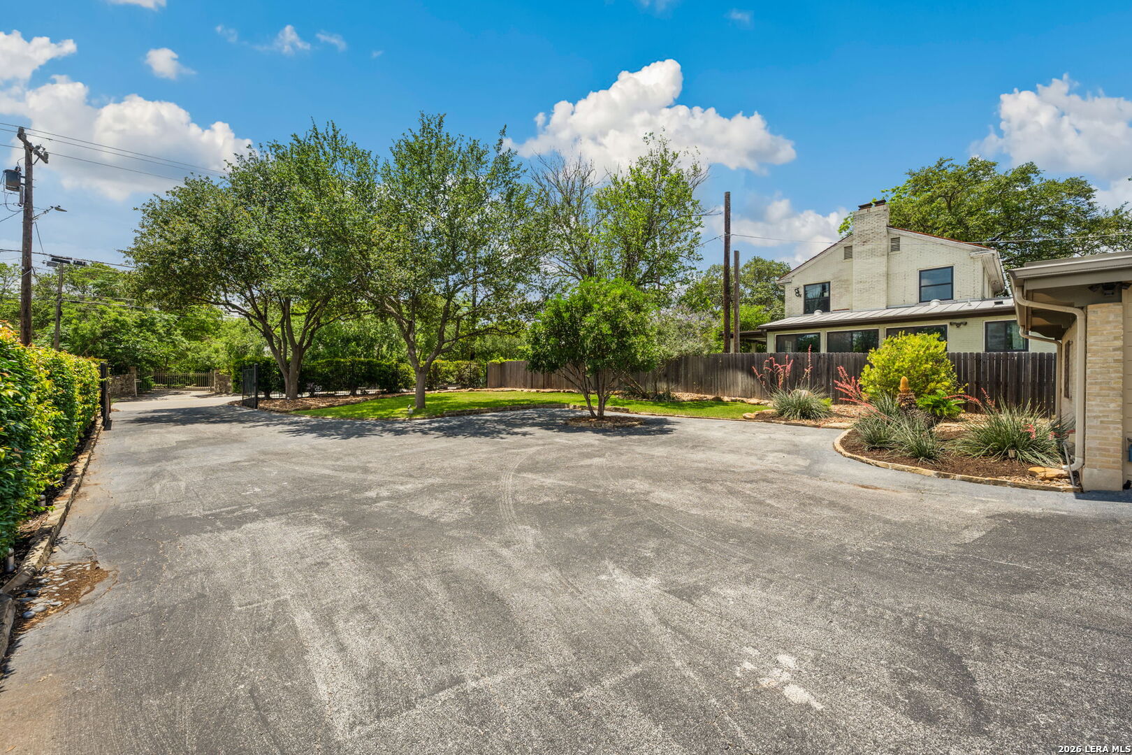 207 E Sunset Road San Antonio TX 78209