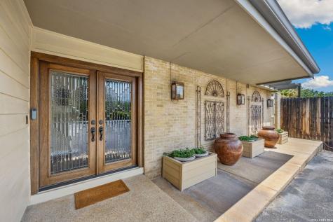 207 E Sunset Road San Antonio TX 78209