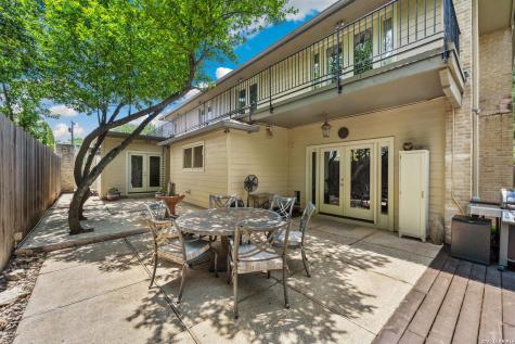207 E Sunset Road San Antonio TX 78209