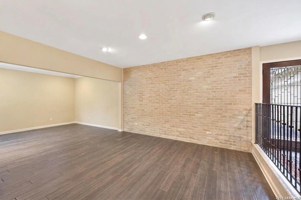 207 E Sunset Road San Antonio TX 78209
