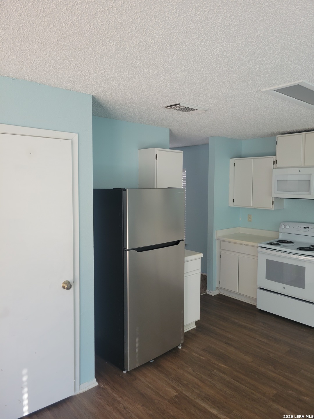 6702 Cape Meadow Drive Converse TX 78109