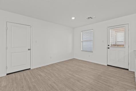 4128 Waterfall Cove San Antonio TX 78223