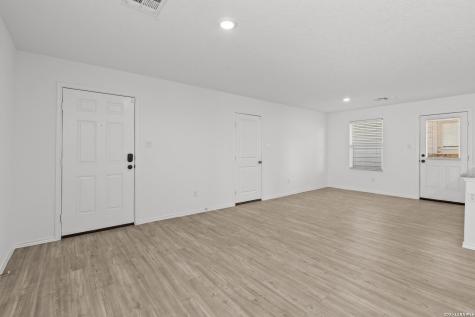 4128 Waterfall Cove San Antonio TX 78223