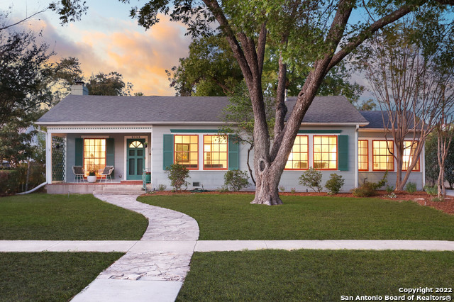 2135 W Summit Avenue San Antonio TX 78201