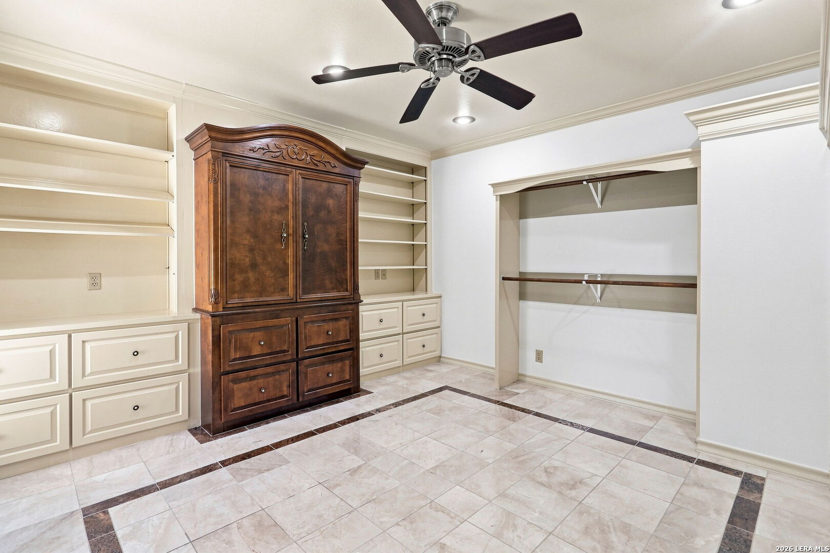 5 Sandhurst Lane San Antonio TX 78257
