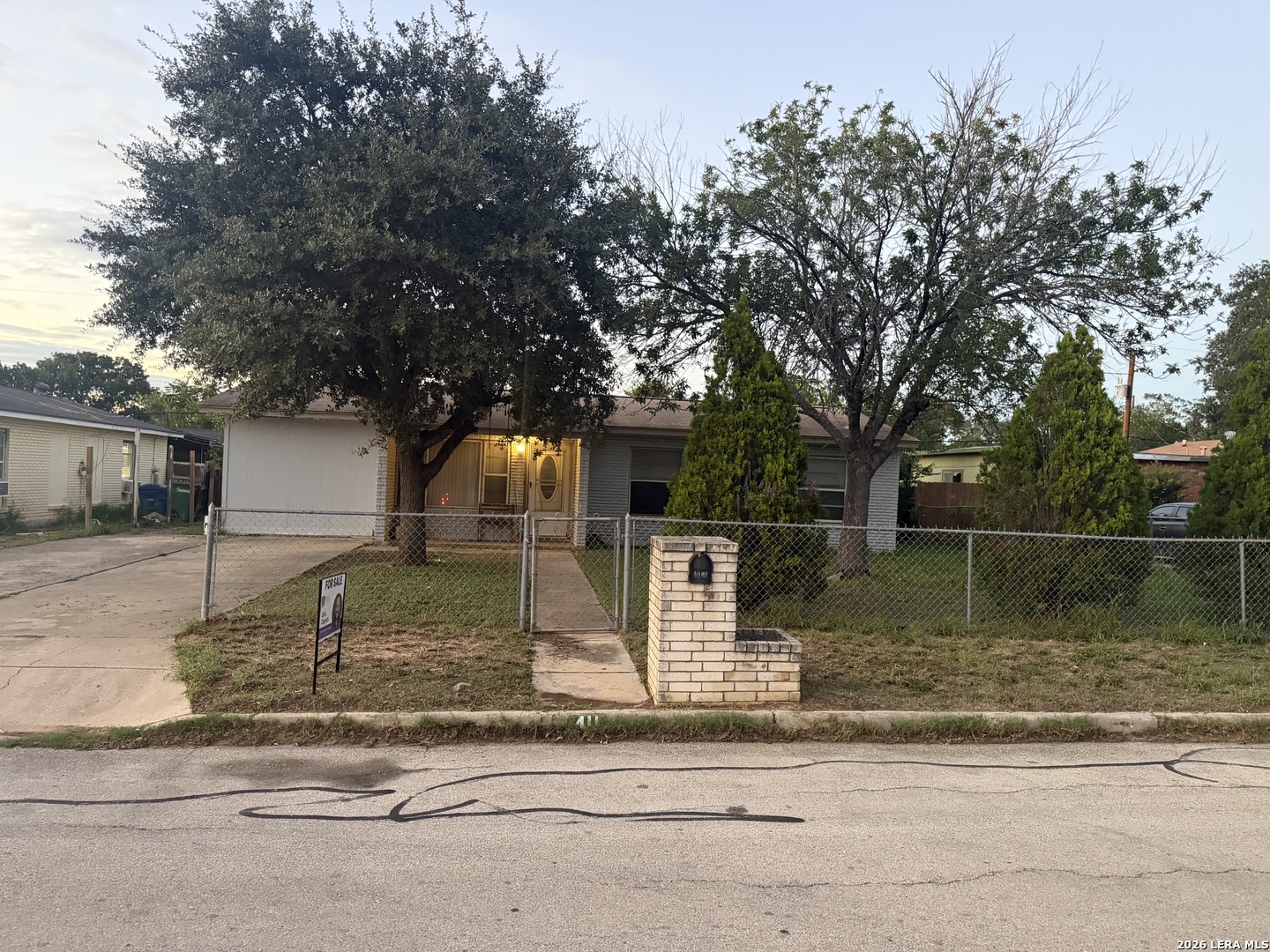 411 E Mally San Antonio TX 78221