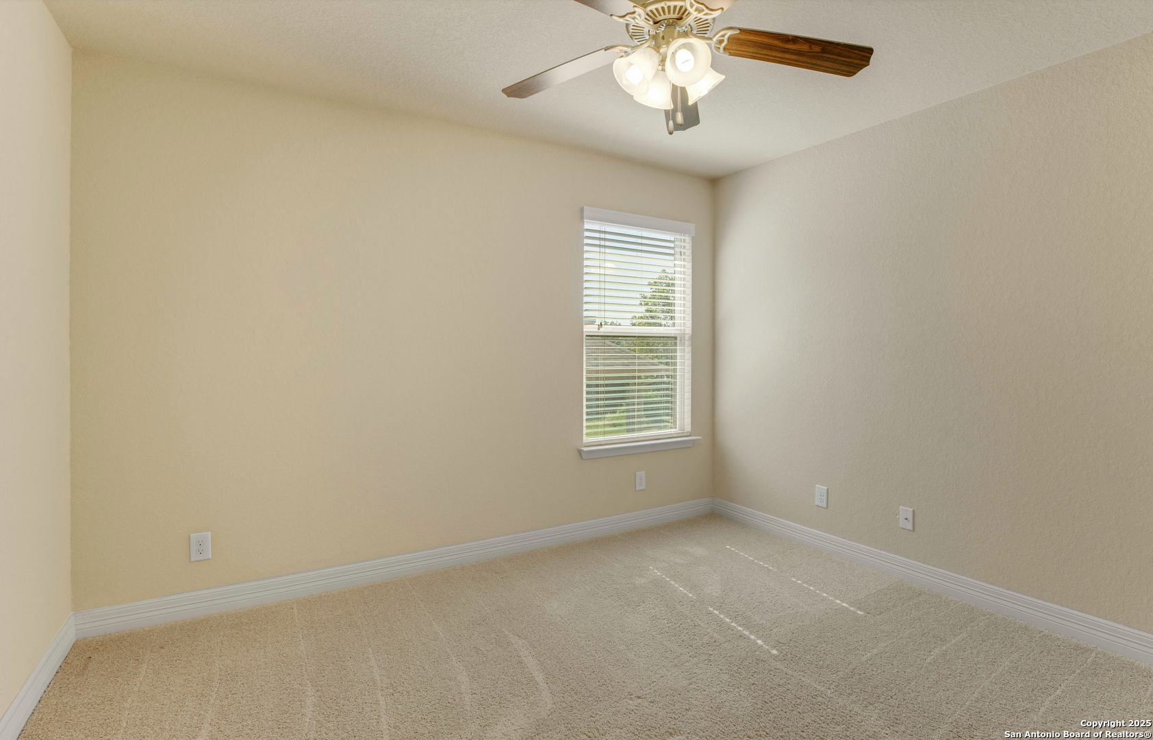 1011 Ranch Falls San Antonio TX 78245