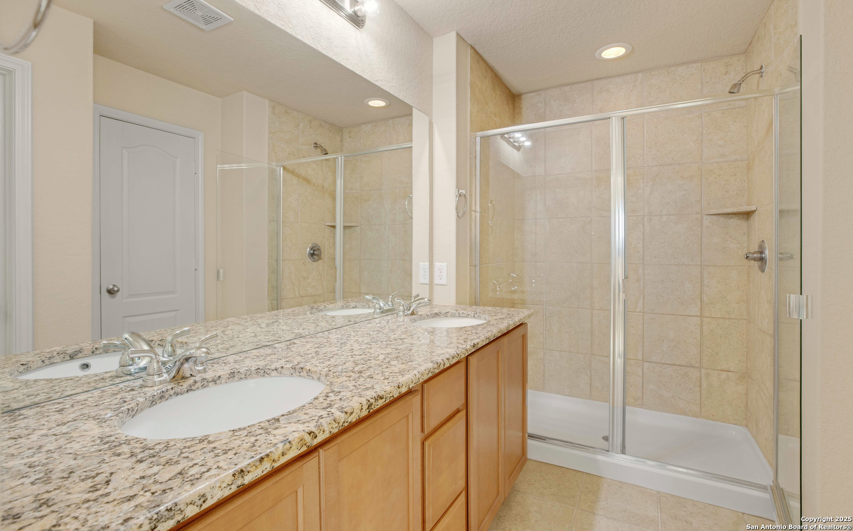 1011 Ranch Falls San Antonio TX 78245
