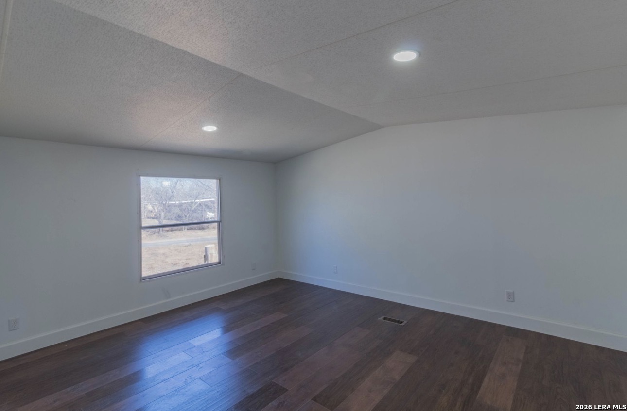 607 Jackson Street Pleasanton TX 78064