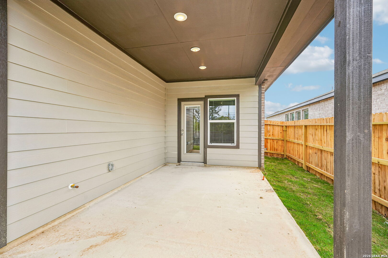 5811 Broken Rock San Antonio TX 78253