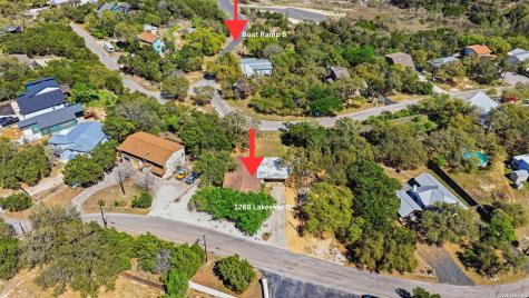 1268 Lakeside Drive W Canyon Lake TX 78133