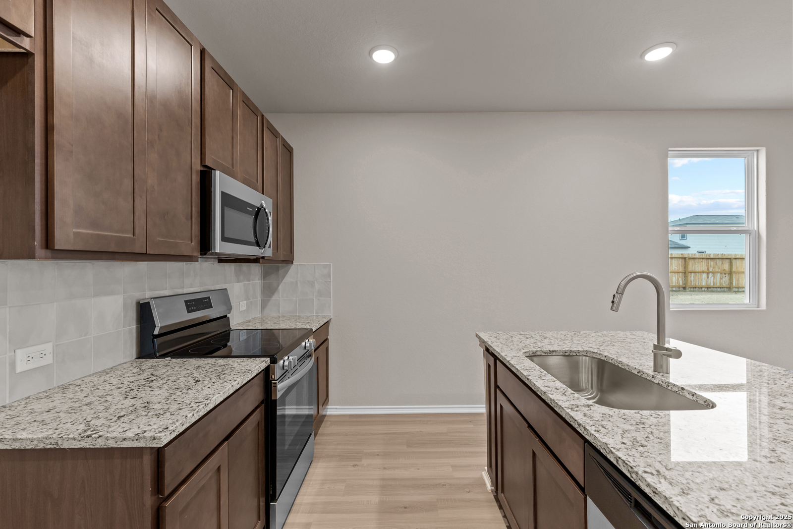 2538 Dry Moss Way San Antonio TX 78224