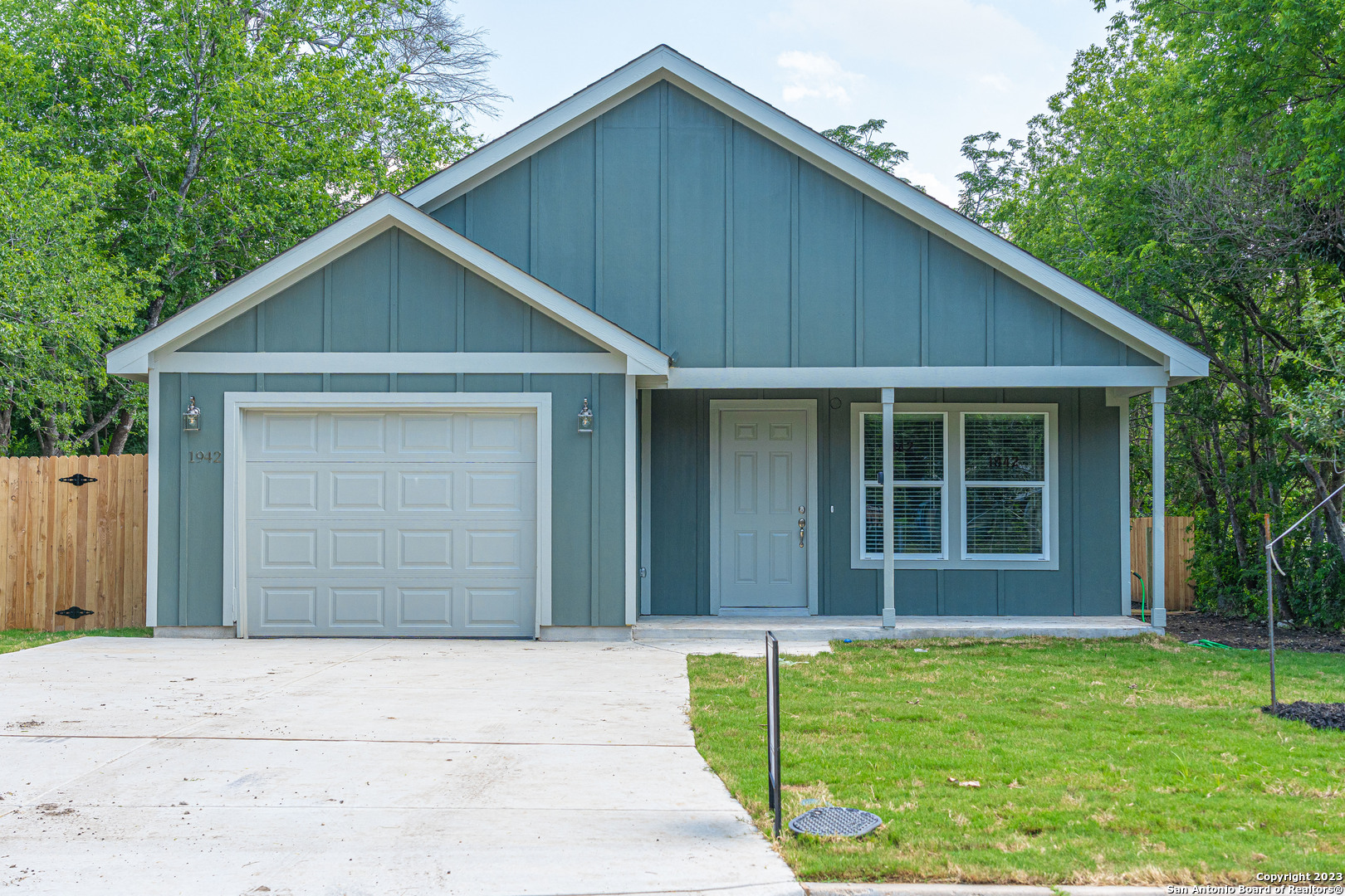 1942 Lennon Avenue San Antonio TX 78223