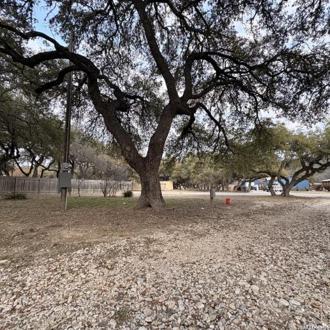 138 Lakeshore Drive S Bandera TX 78003